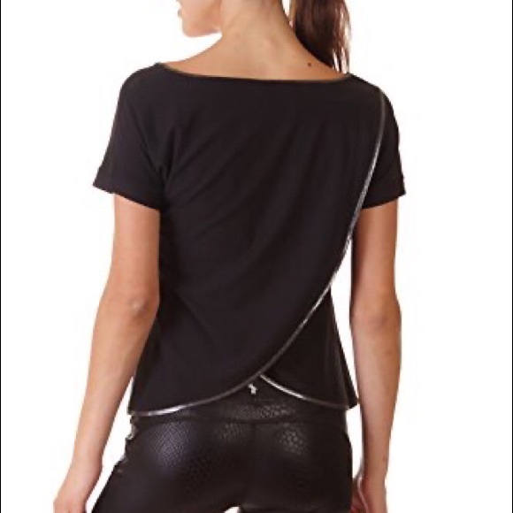 KI PRO Performance athletic top - Picture 1 of 7